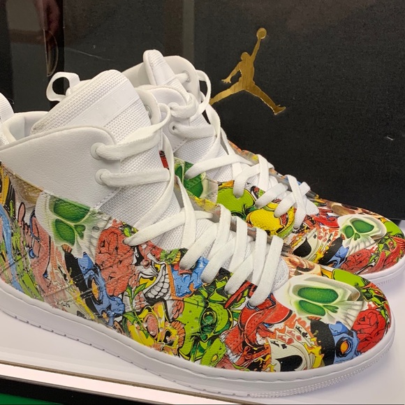 Nike CUSTOM HYDROGRAPHIC dipped Air Jordan’s NEW - Picture 2 of 4